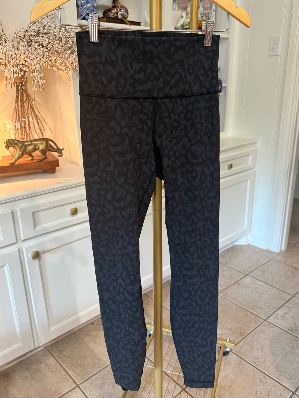 lululemon athletica Black Subtle Leopard High-Rise Leggings Size 4